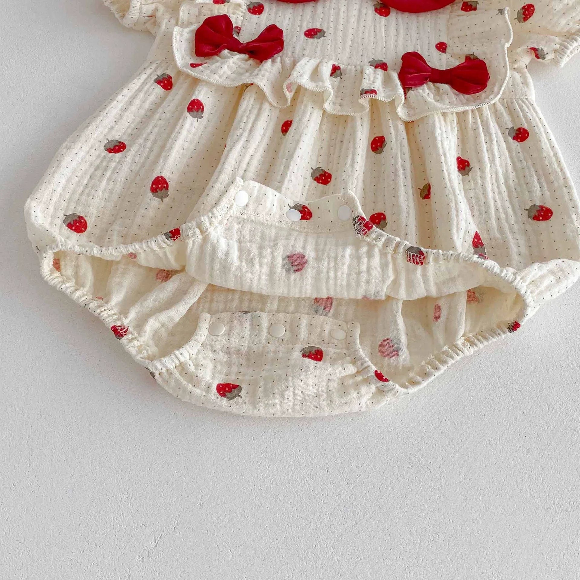 Summer Arrival Baby Girls Cute Short Sleeves Fruits Pattern bodysuit